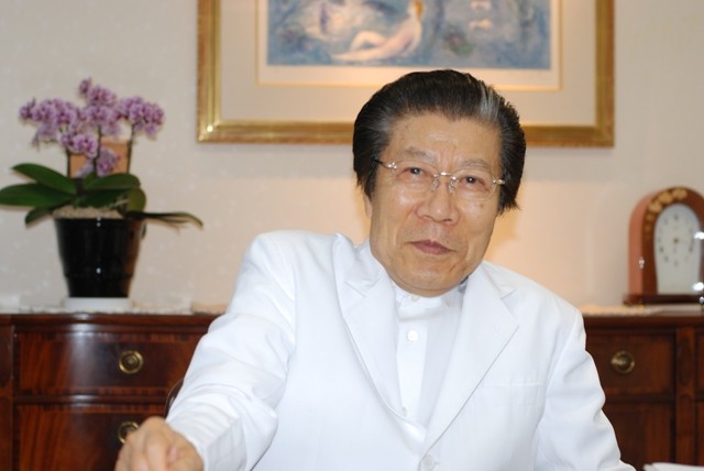 神業の処方で難病をも治す東方医王！