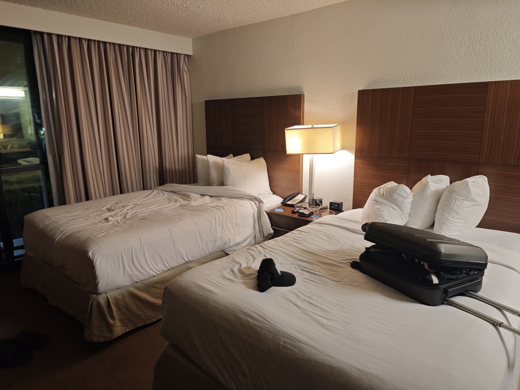 Lit chambre 410  à Embassy suites