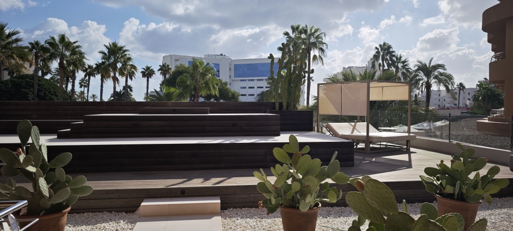 Suite Marin Beach Club - Motor Trip par Restaurant / Bar Le Motor Grill