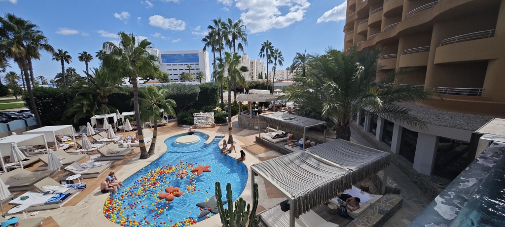 Hôtel Marin Beach Club - Motor Trip par Restaurant / Bar Le Motor Grill