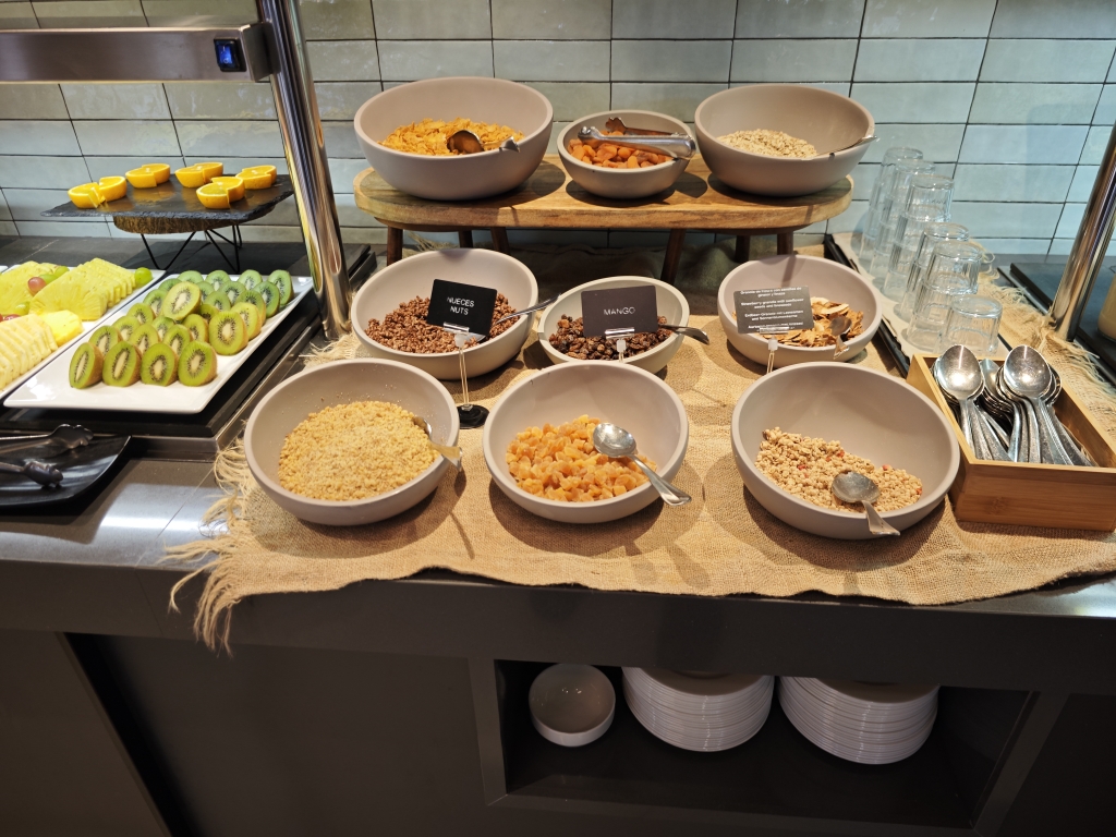 Petit déjeuner Marin Beach Club - Motor Trip par Restaurant / Bar Le Motor Grill