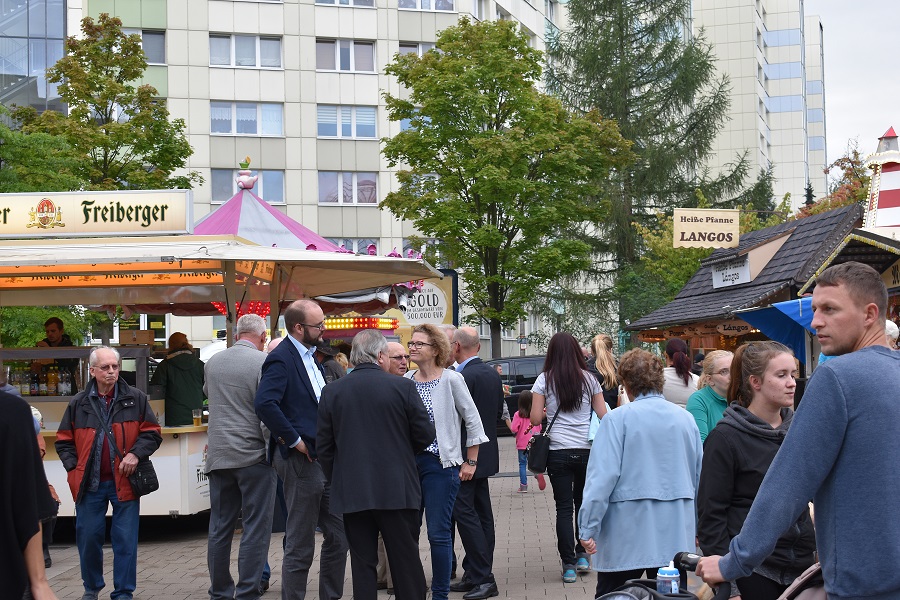 Das Gemeindezentrum ist einer der vier Veranstaltungsorte - Pfarrerin Bettina Reinköster schwärmt über das Programm  