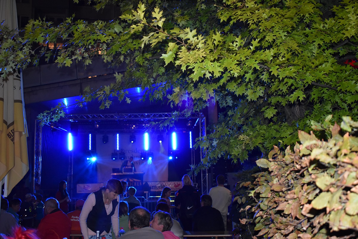 Abwechslungsreiches Programm auf der Festbühne vor dem PROHLISZENTRUM