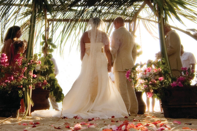 Bride and groom in Rincon