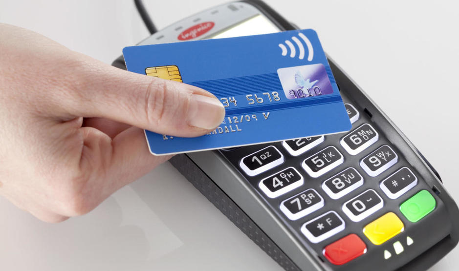 Alertan del peligro de permitir pagos fraccionados con tarjeta "Contactless"