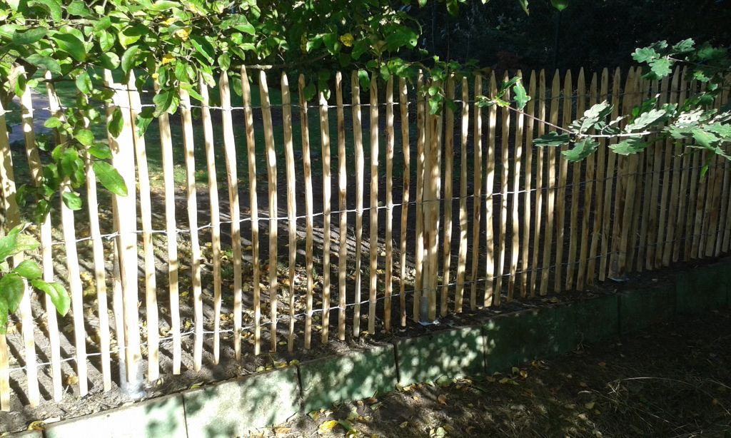 Kastanienzaun 120 cm / 5 cm Drahtwicklung /Bodenhülse