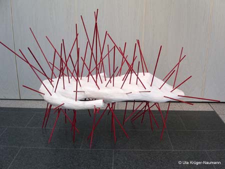 Arma Christi - Pergament, Holz, Acryllack, ca. 258 cm x 154 cm x 163 cm
