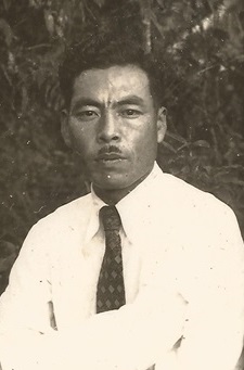 2代目拓殖医田中秀穂氏。1939年6月入植。戦前・戦後すぐに関して、現存する写真の多くが彼に撮影されたものである。