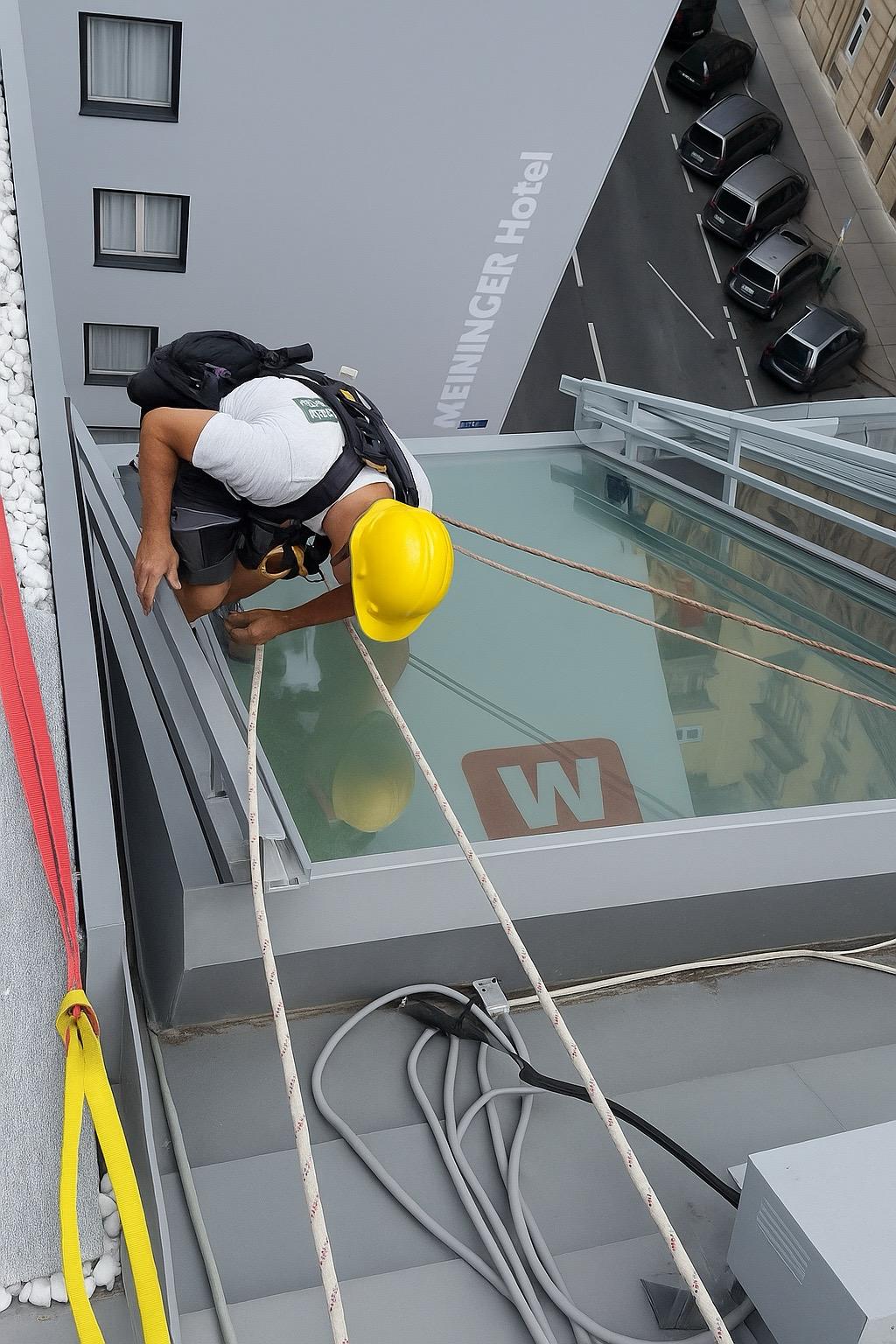 Sonnenschutzanlage Wartung