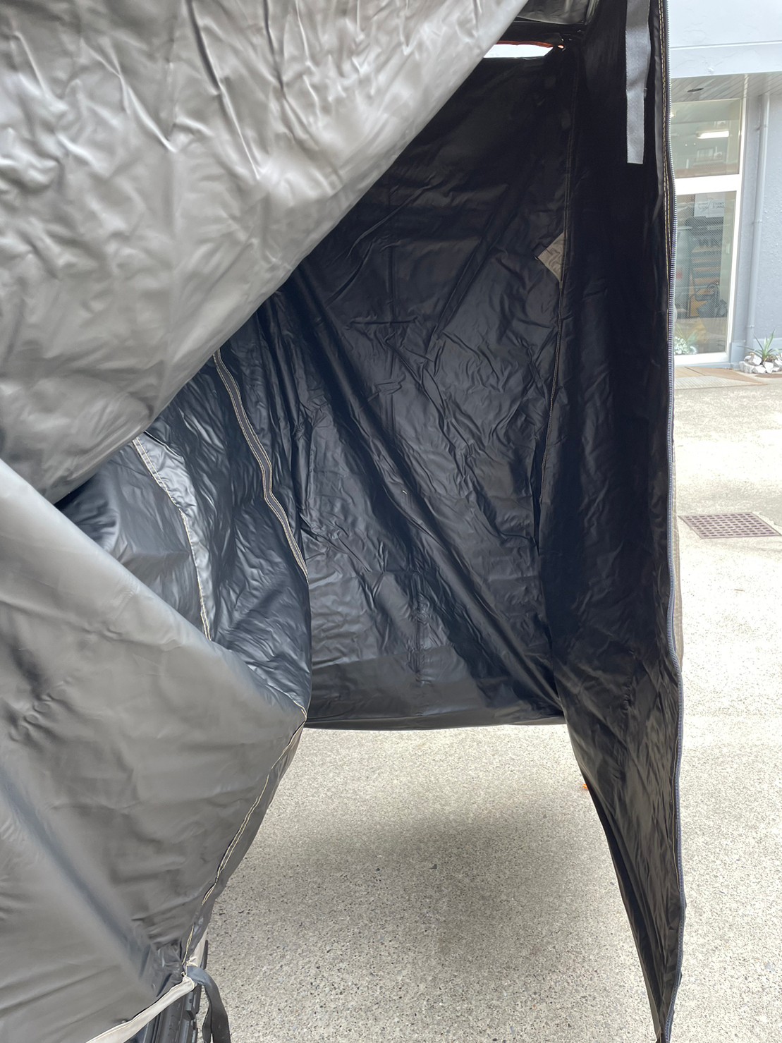 ECLIPSE CUBE SHOWER TENT/DARCHE DARCHE 高品質なルーフテントや展開面積世界最大級のカーサイド
