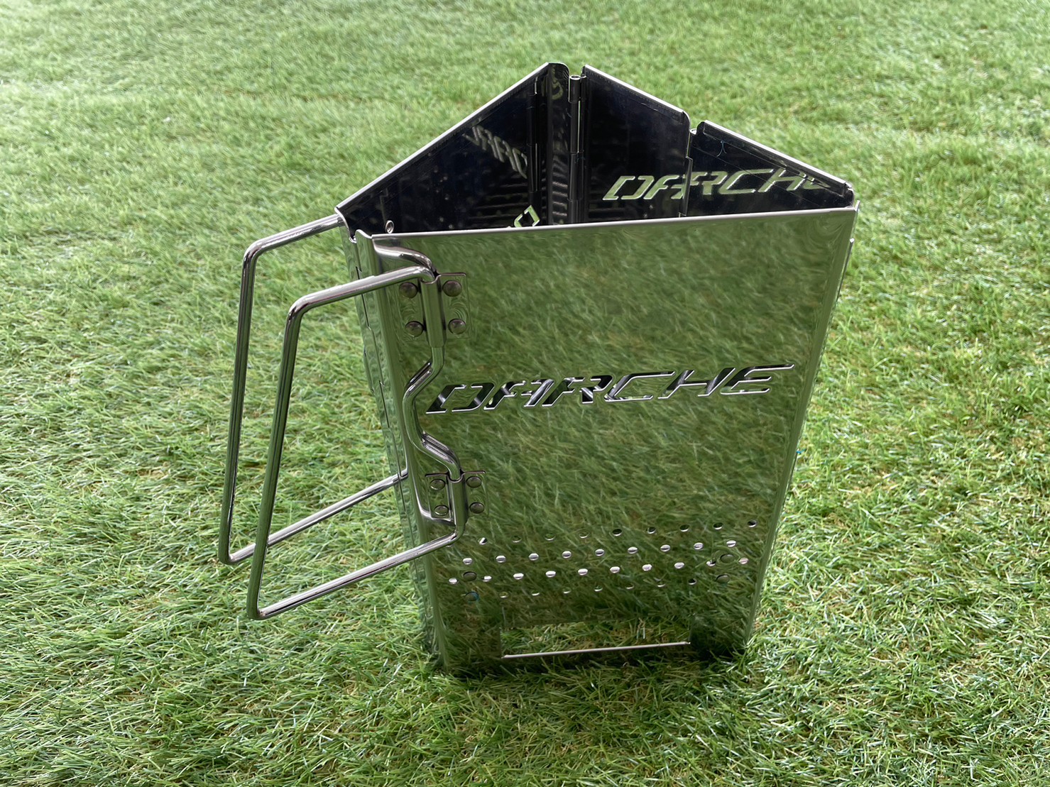 BBQ CHARCOAL STARTER/DARCHE DARCHE 高品質なルーフテントや展開面積世界最大級のカーサイドオーニングなど