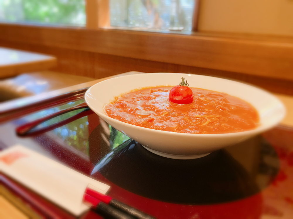Ripe tomato soba noodles
