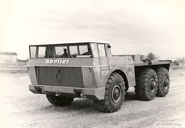 Berliet T100