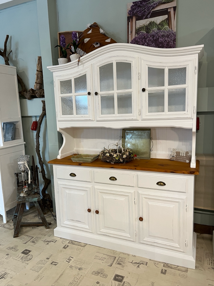 590 €, Breite 150 x Höhe 197 x Tiefe 46 cm, Höhe Unterteil: 87 cm, Höhe Oberteil: 110 cm