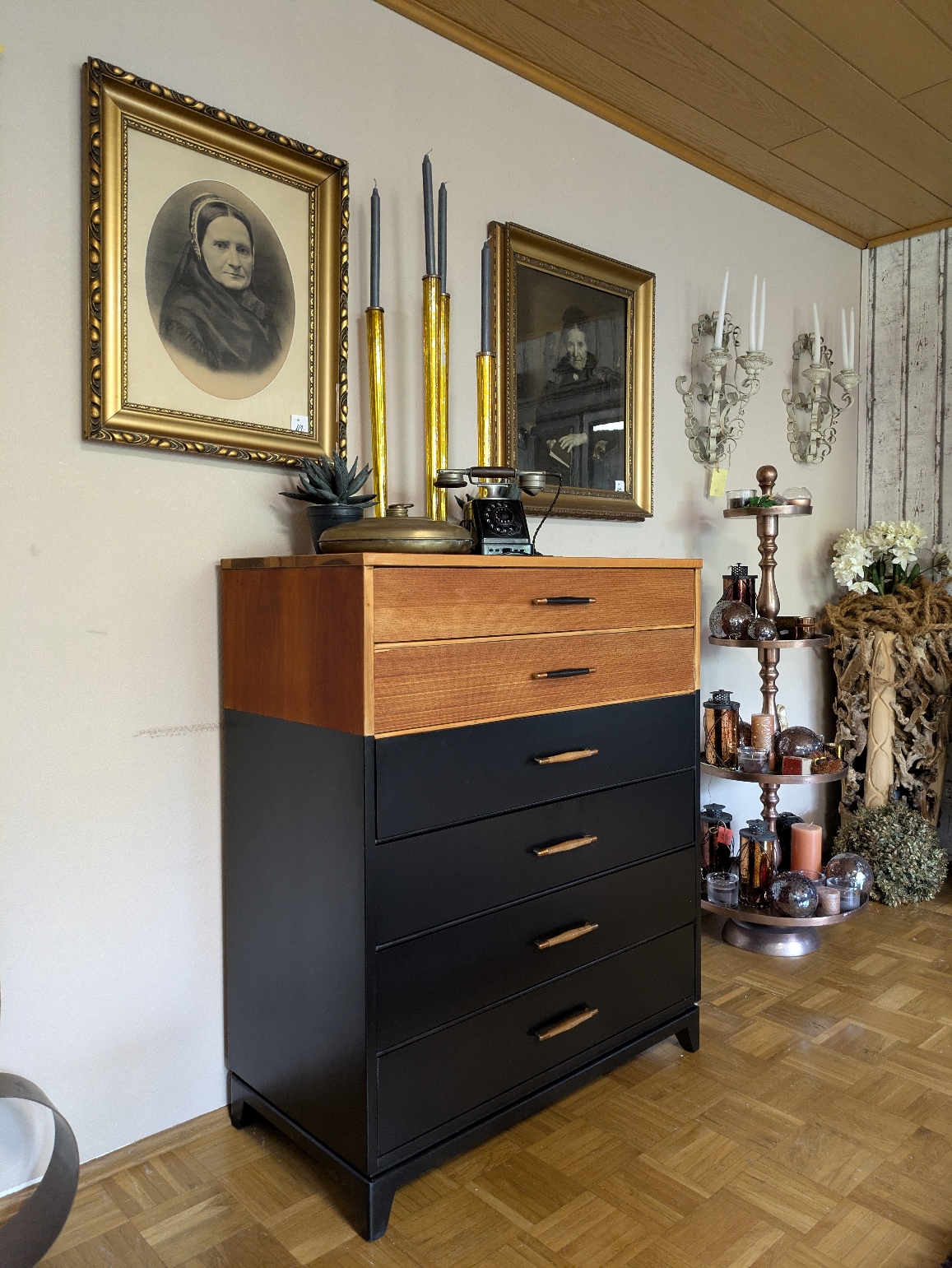 390 €, B 97 x H 115 x T 48 cm