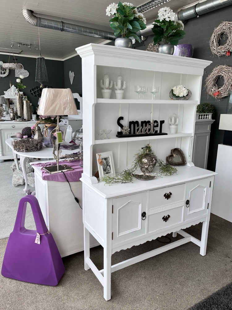 490 €, Breite 122 x Höhe 190 x Tiefe 46 cm