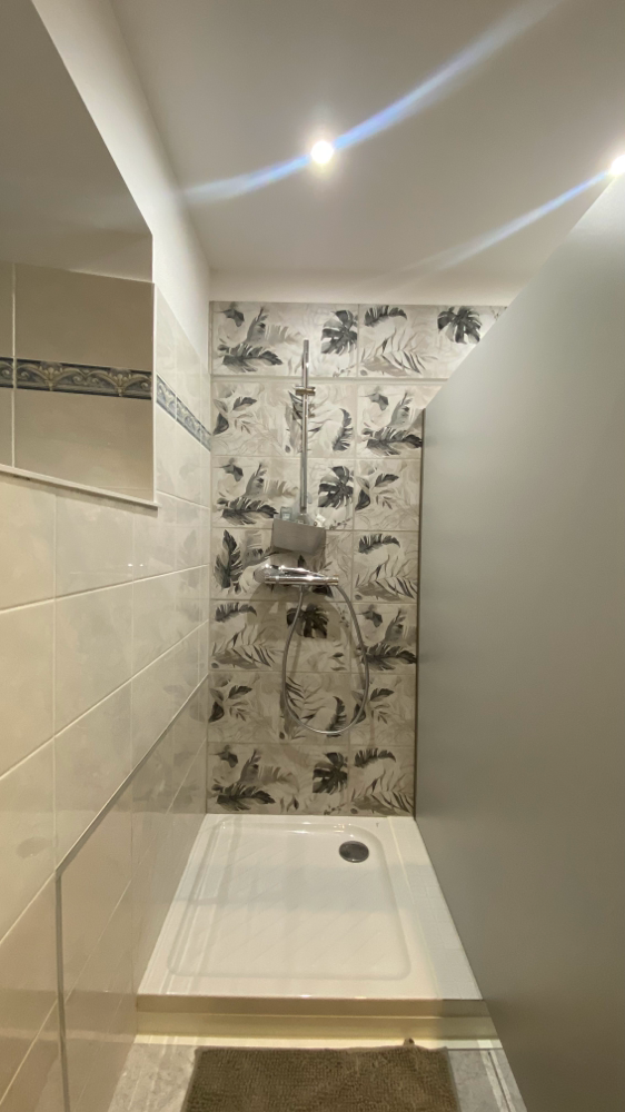 Gîte Un Pas Vers Soi - Livinhac Le Haut- 2ème Douche
