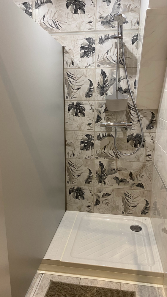 Gîte Un Pas Vers Soi - Livinhac Le Haut -  une Douche