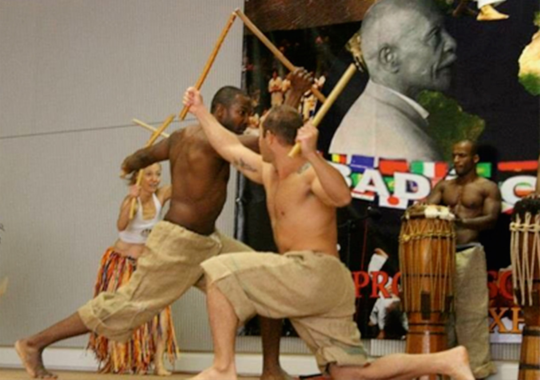 Maculele Capoeira In Munchen Le maculelê était un élément traditionnel des fêtes de nossa senhora da purificaçao ( 2 février ). maculele capoeira in munchen
