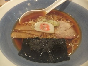 スタンダードのしょうゆラーメン