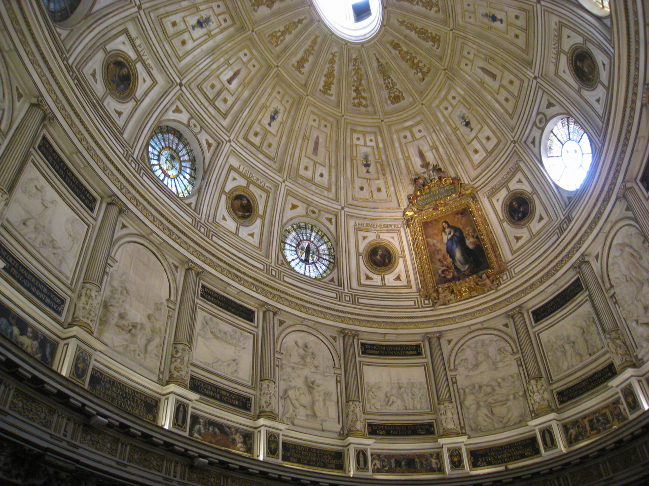 Interieur de la cathedrale