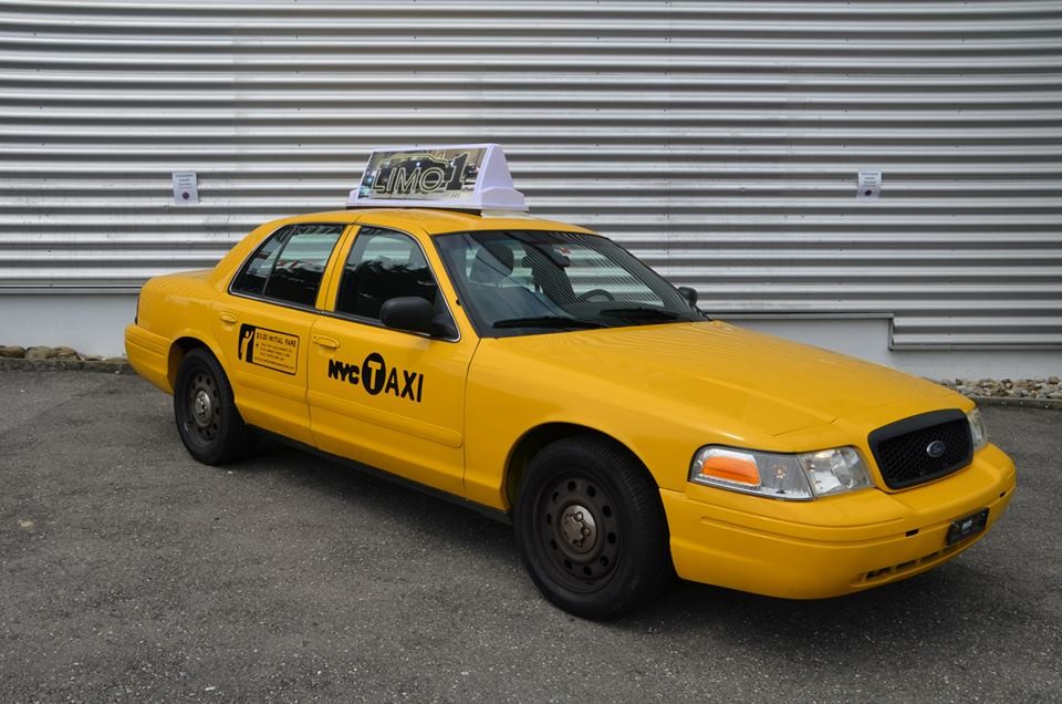 Ford New Yorker Taxi Rent A Classic Car Oldtimervermietung