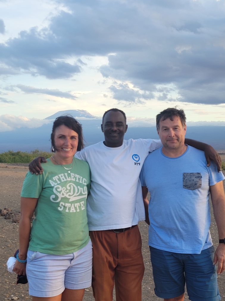 Fahrer und Guide Abdil