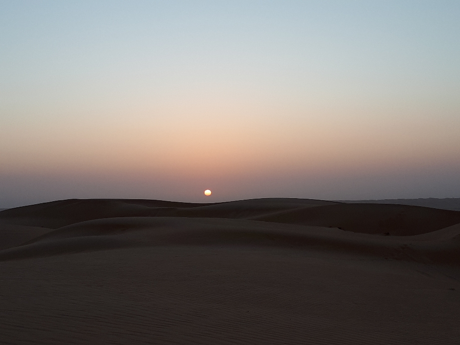 Sonnenaufgang über der Wüste