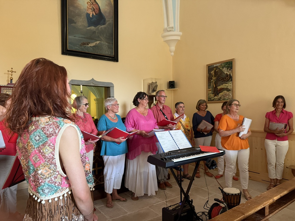 Concert de la Chorale Arpège de Messery dirigée par Louella Yearwood - musiques du monde