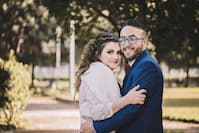 trucco sposa elegante e intenso a Roma con lo sposo nel giorno del matrimonio