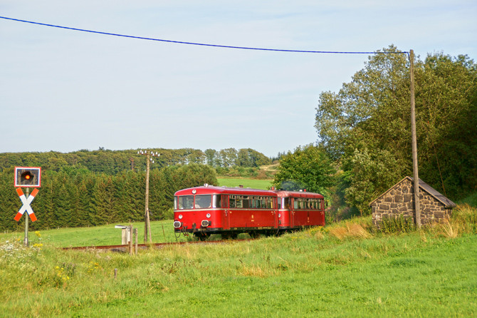 Die Eifelquerbahn ist eine der letzten Bahnstrecken in Deutschland die sich den typischen Charme einer Nebenbahn bewahrt hat