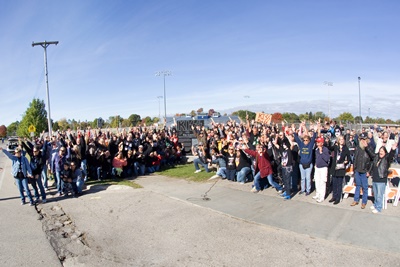 KISS fans at the Monument.