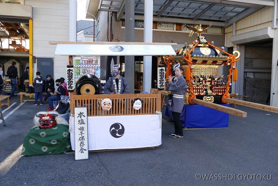お囃子の演奏（本塩囃子保存会）