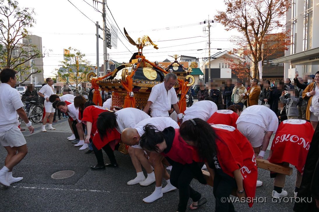 女性も地すりに挑戦しました