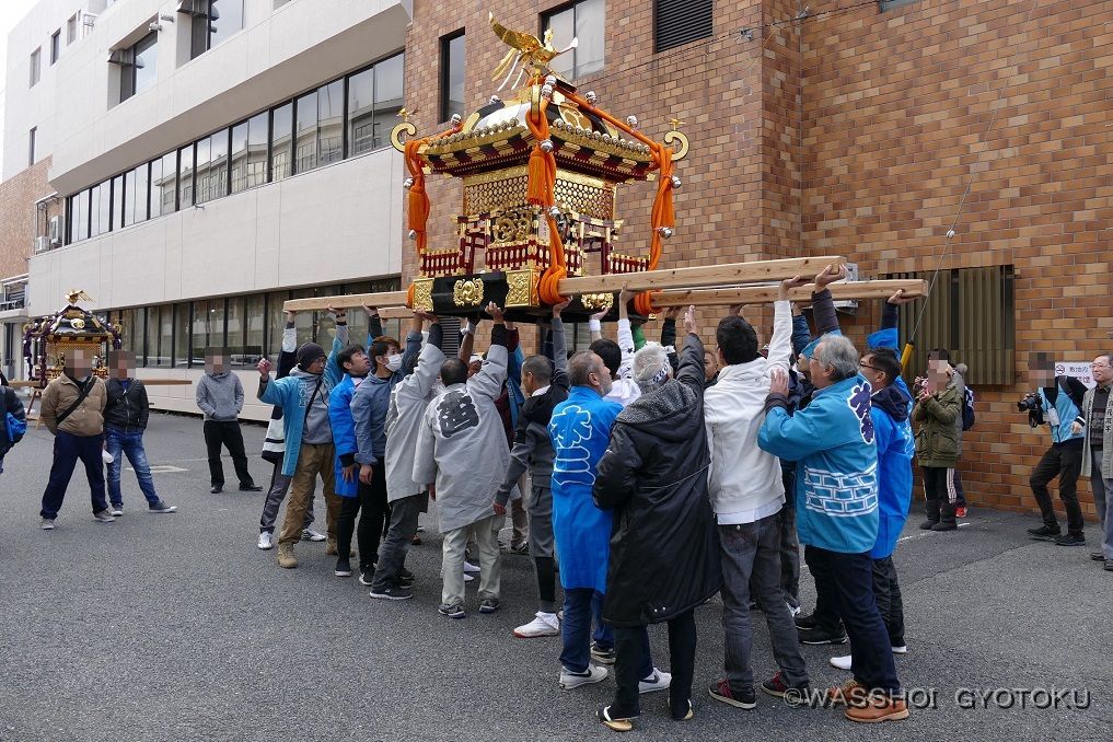 神輿の担ぎ体験