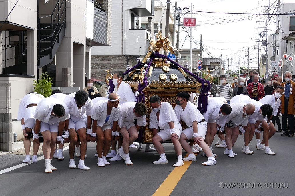 【香取一丁目 町会神輿】