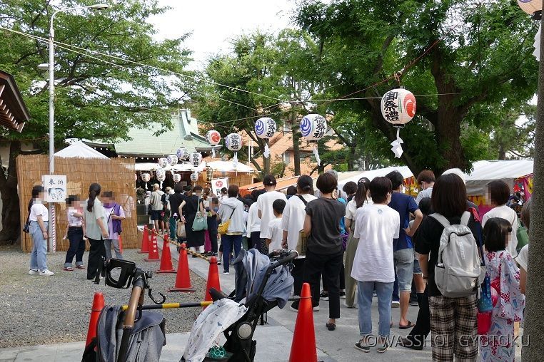 参拝の行列