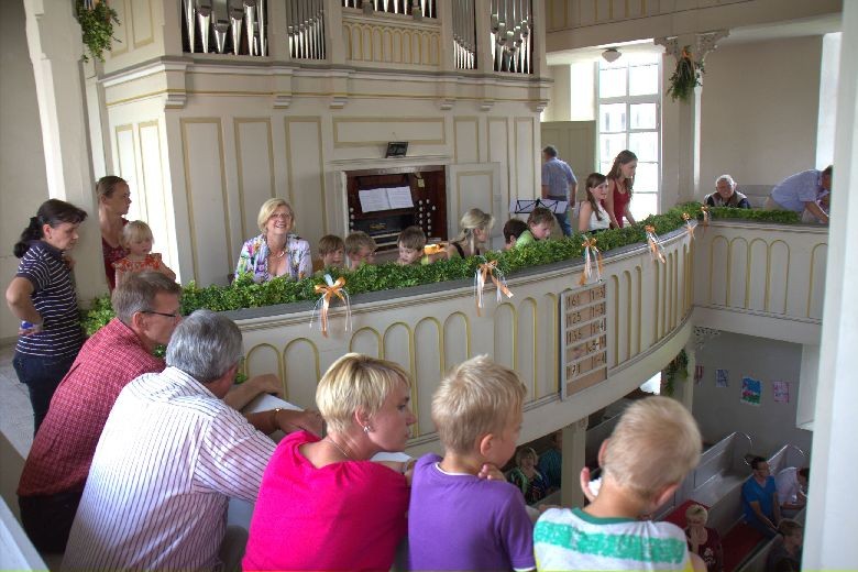 Das Schulkonzert - der "heimliche" Höhepunkt in einer vollen Kirche