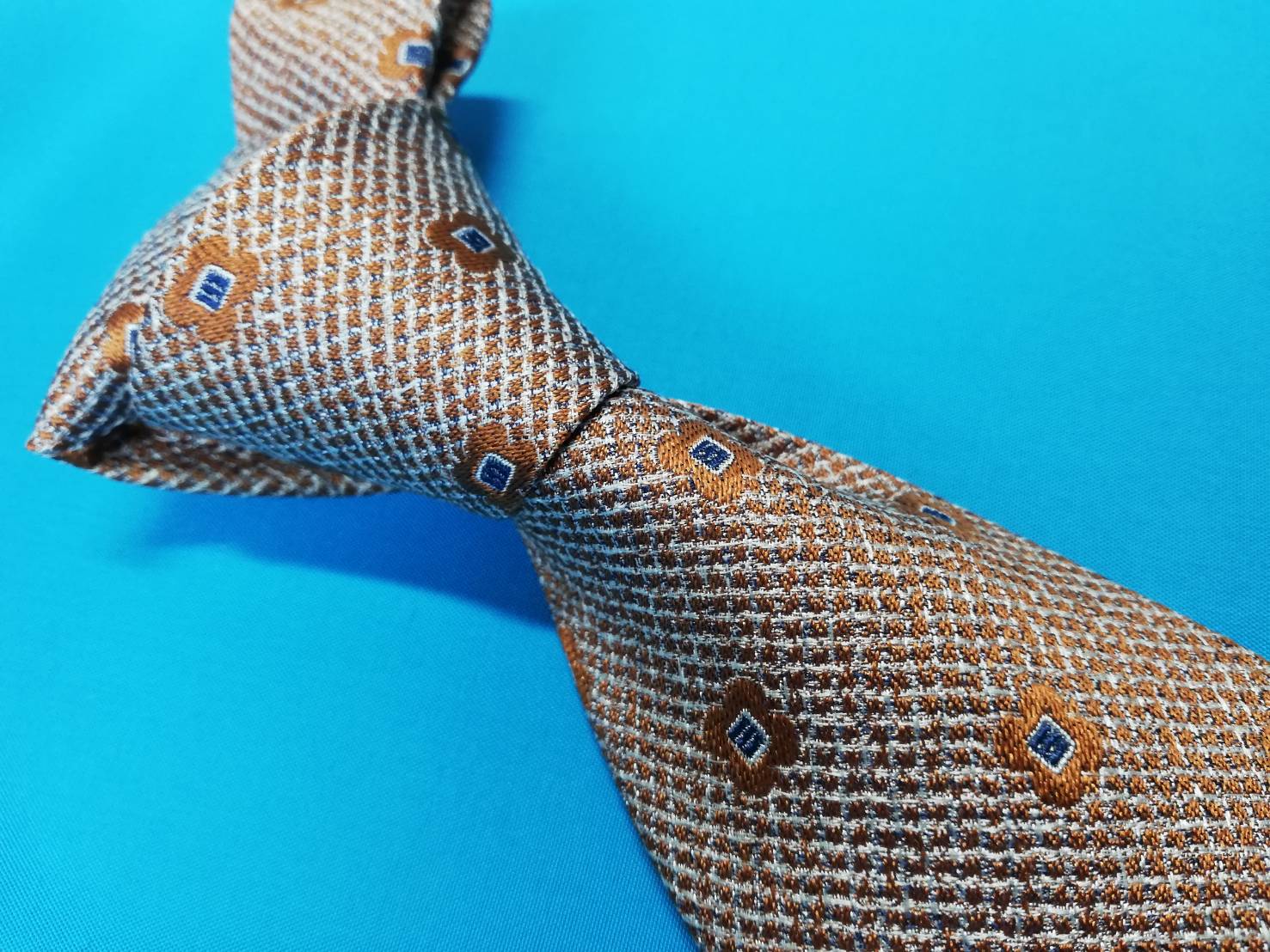 クリスマスプレゼントにオーダーネクタイ