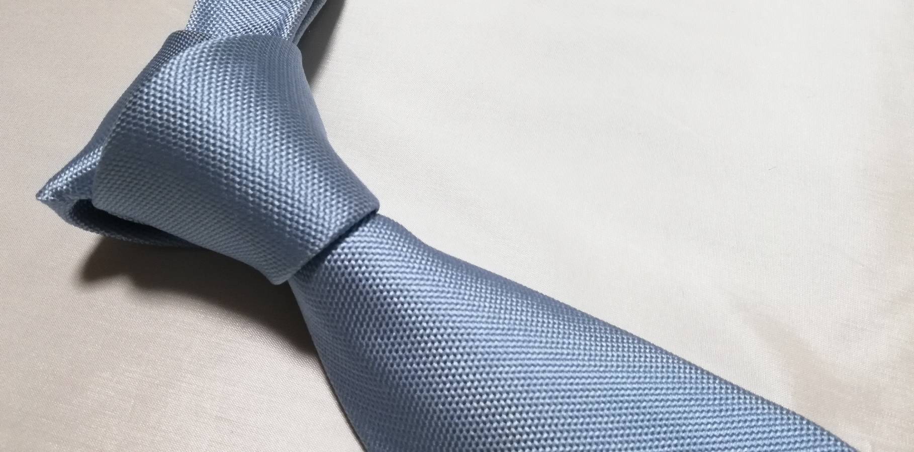 ネクタイの幅について