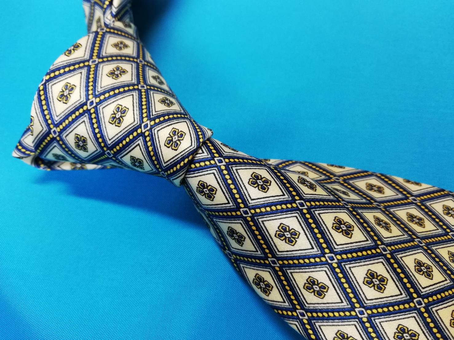 お揃いのネクタイの製作