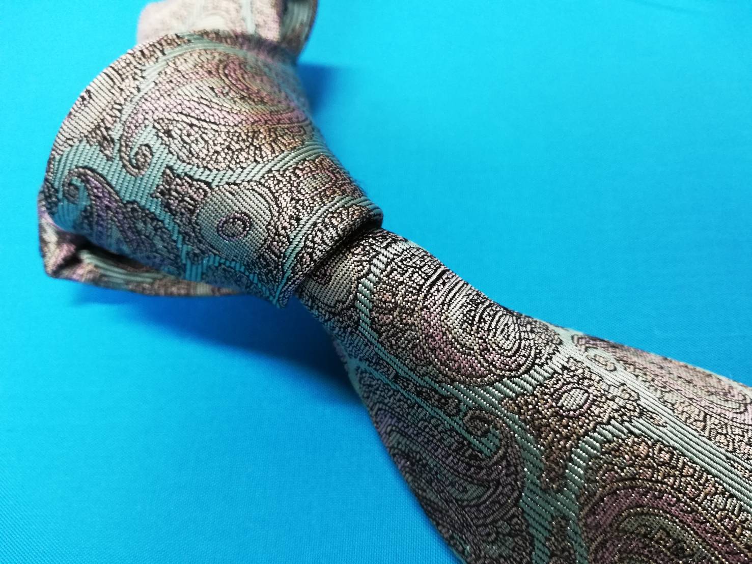 ネクタイと防寒