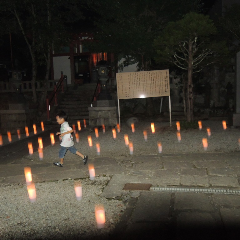 9/1　龍泉寺境内で一晩だけの燈花会(とうかえ)が行われました。