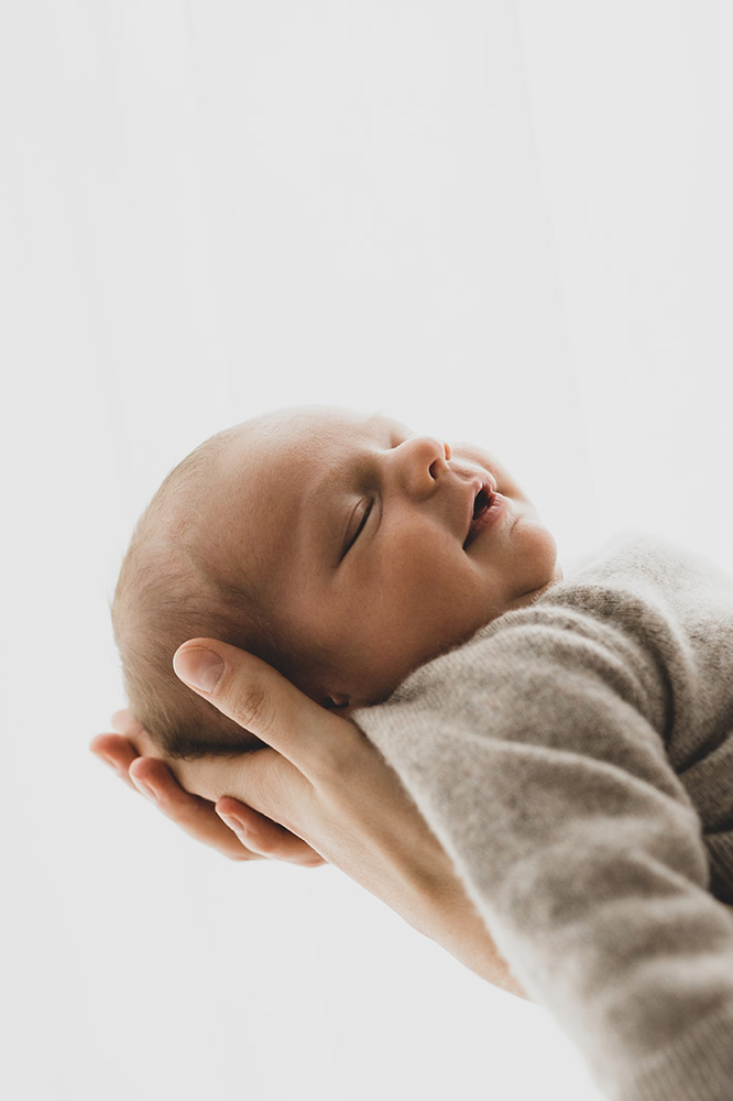 Newbornfotografin Aalen, Neresheim, Heidenheim, Schwäbisch Gmünd, Baby smile, Neugeborenen Fotografin Aalen