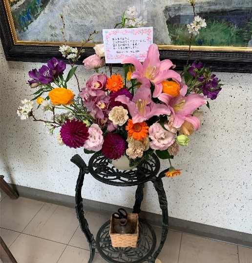 26年4月９日福山市／入学式　祝花／ぷらすえ～るレポート