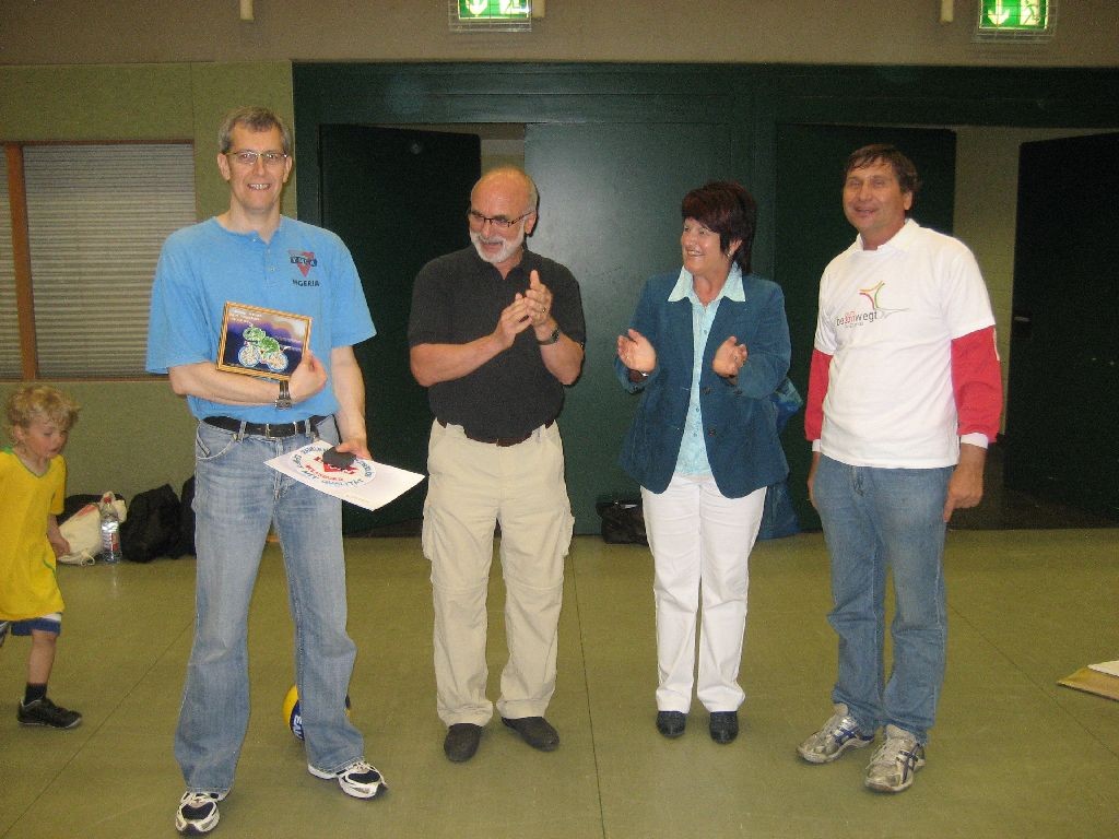 Michael Meixner (links) mit Peter Henze, Hiltrud Jeworrek und Manfred Wille