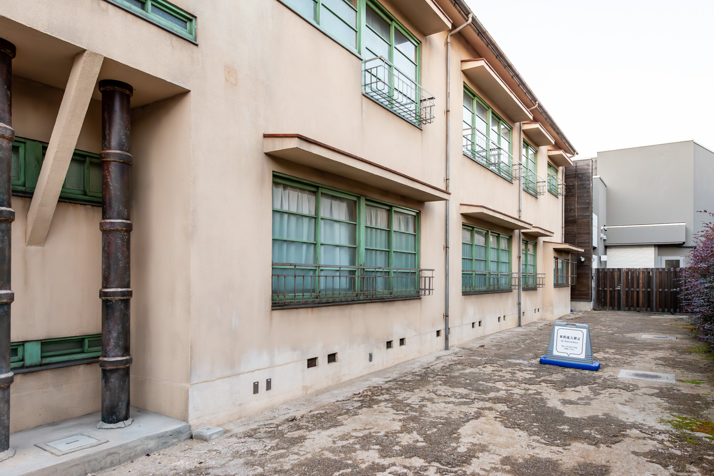 トキワ荘マンガミュージアム裏手　細部まで再現