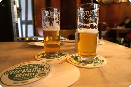 Frisches Päffgen-Kölsch. Auch "kölscher Champagner" genannt.
