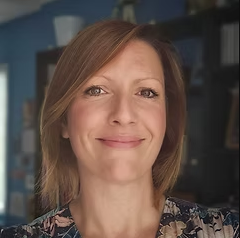 Après prof : de l'Education Nationale à la structure indépendante: l'aventure de Magali PIROT, professeur de Mathématiques