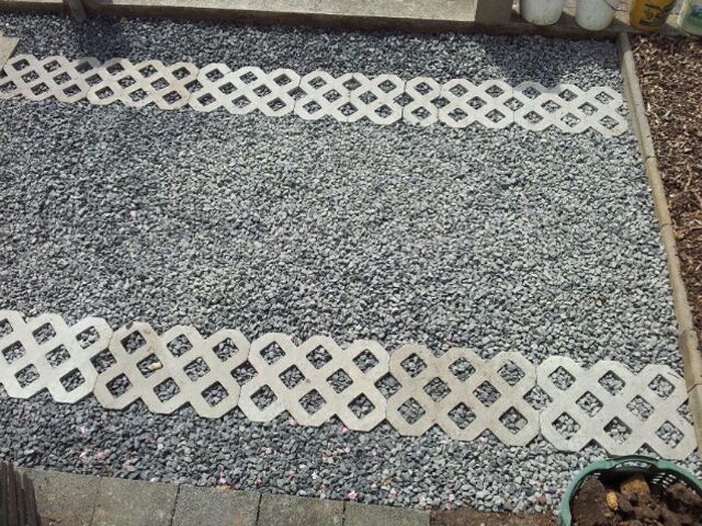 Erneuerung von unserem Stellplatz im Vorgarten - Womo on Tour Webseite!